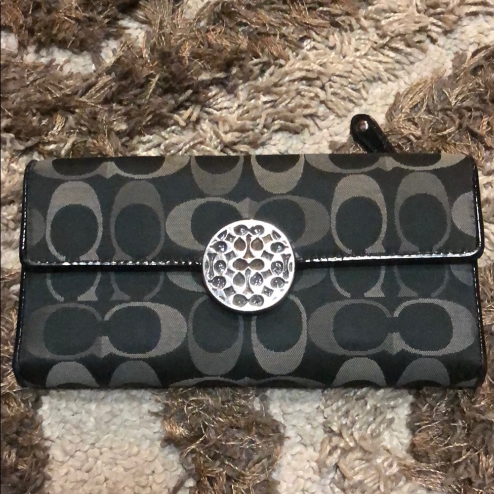 Authentic Coach wallet